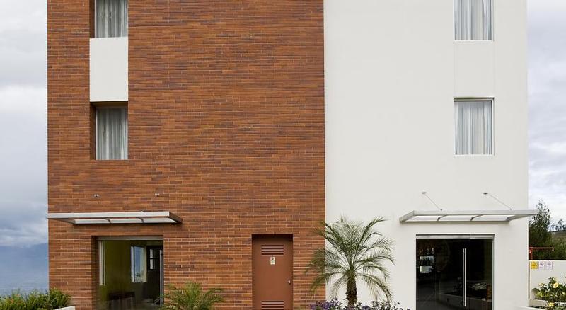 ホテル Stubel Suites & Cafe