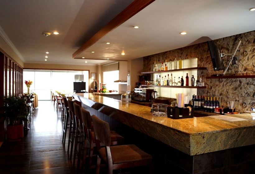 ホテル Stubel Suites & Cafe