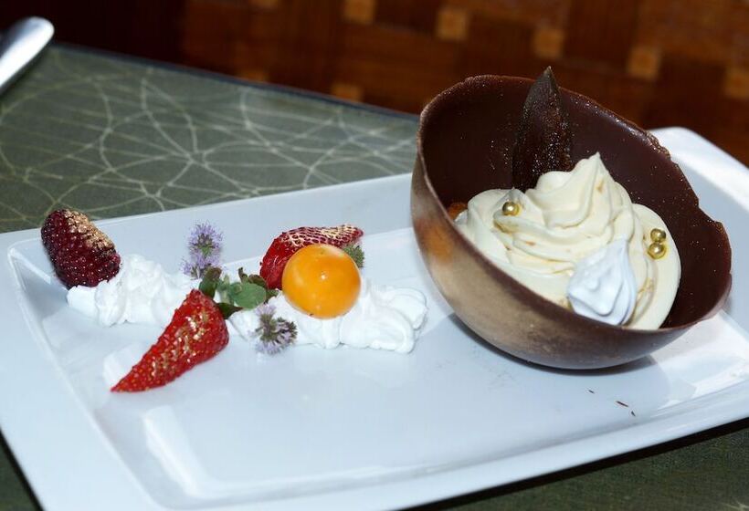 ホテル Stubel Suites & Cafe