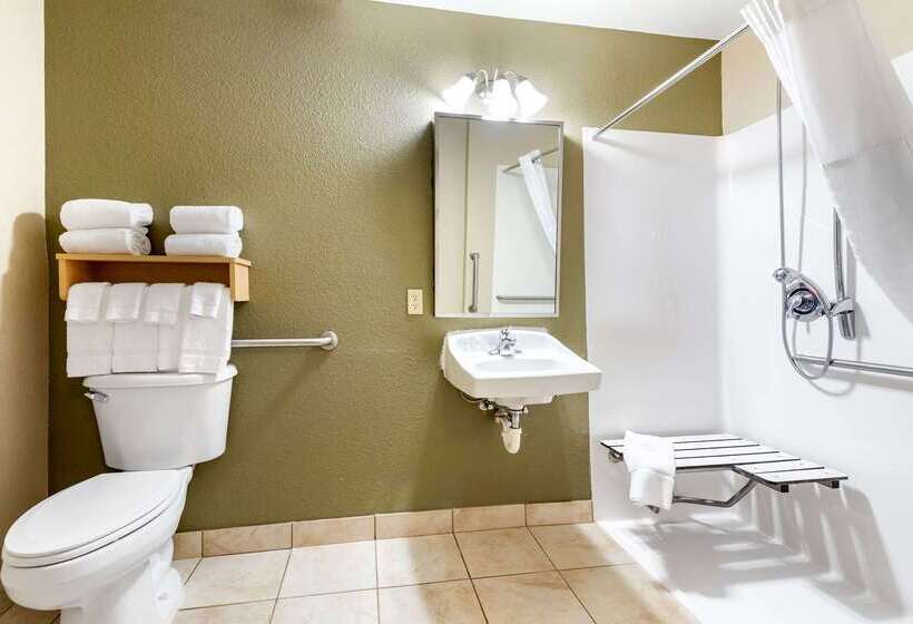 هتل Suburban Studios South Bend