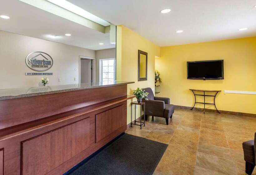 هتل Suburban Studios South Bend