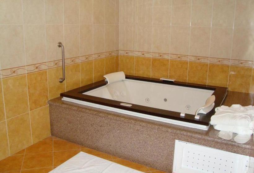 Suites Inn La Muralla Hotel & Spa