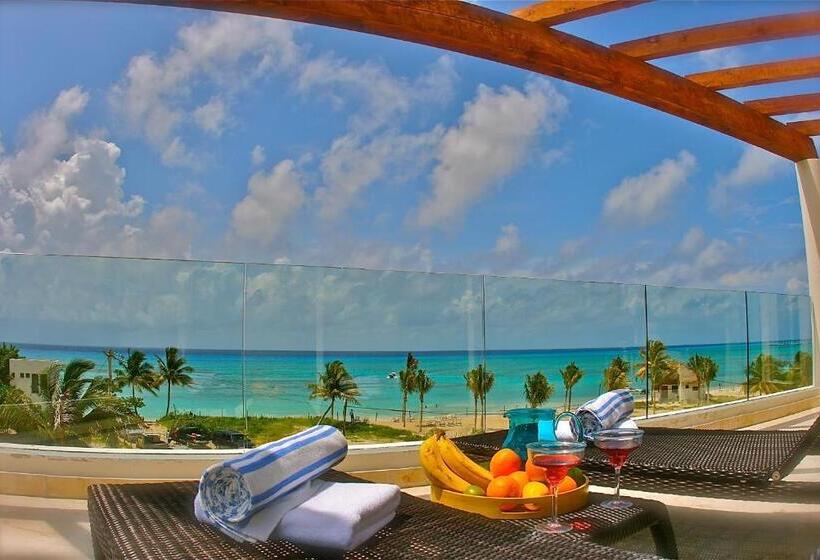 酒店 The Elements Oceanfront & Beachside Condo