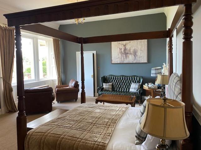 Отель Invernairne