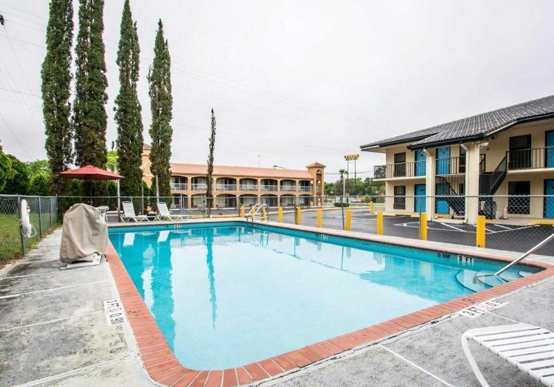 فندق High Springs Inn