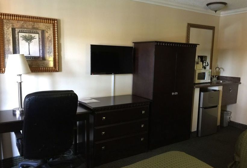 فندق Travelodge By Wyndham Chatsworth