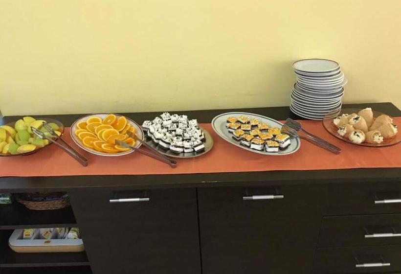 Vezhen Hotel   Free Parking