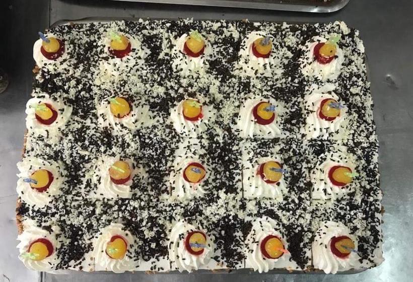 Vezhen Hotel   Free Parking