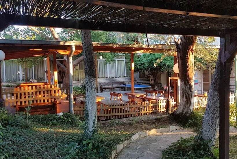 Vezhen Hotel   Free Parking