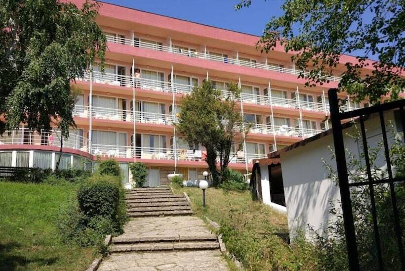 Vezhen Hotel   Free Parking