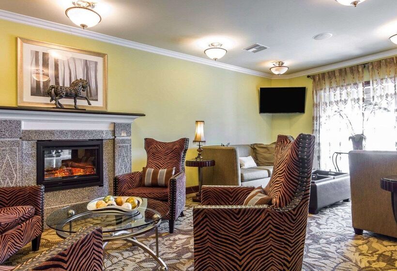 Отель Villa Montes