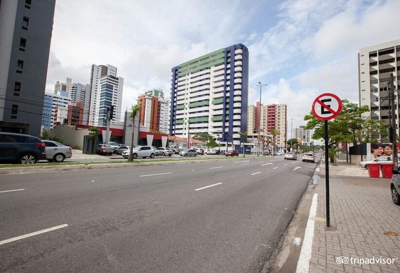 فندق Village Premium