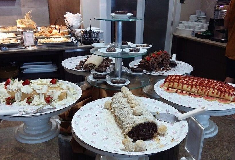 فندق Village Premium