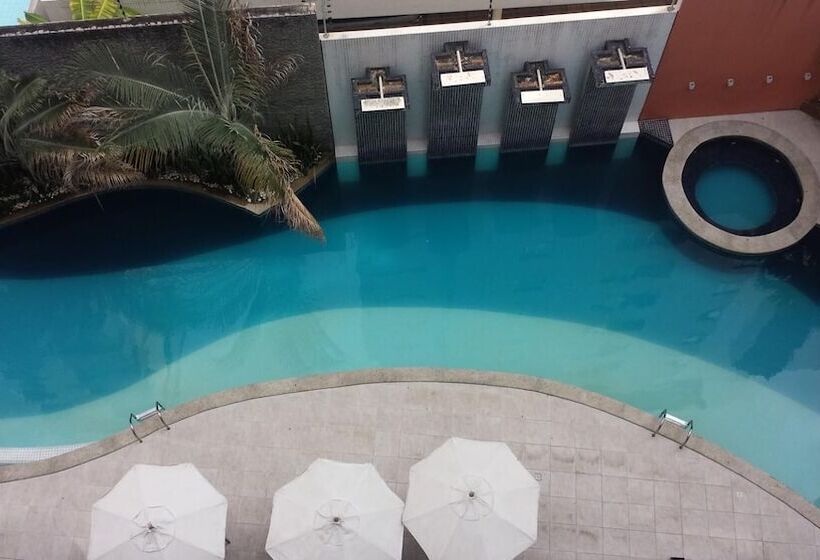 فندق Village Premium