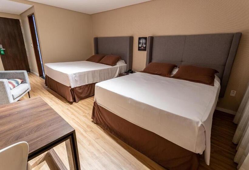 فندق Village Premium