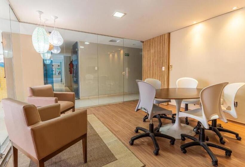 فندق Village Premium