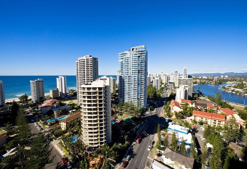 ホテル Wyndham Resort Surfers Paradise