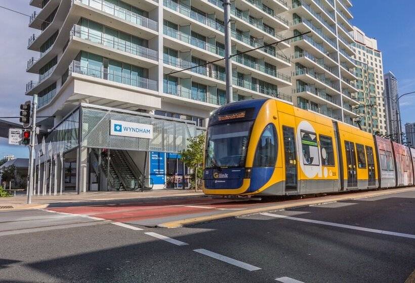 هتل Wyndham Resort Surfers Paradise