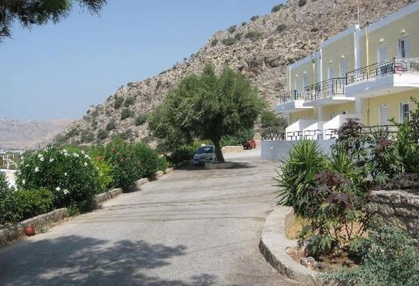 Marianthi Studios & Apartments