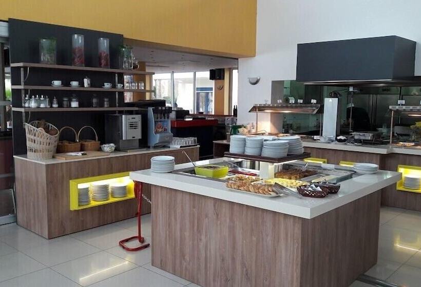 Meropi Hotel & Apartments