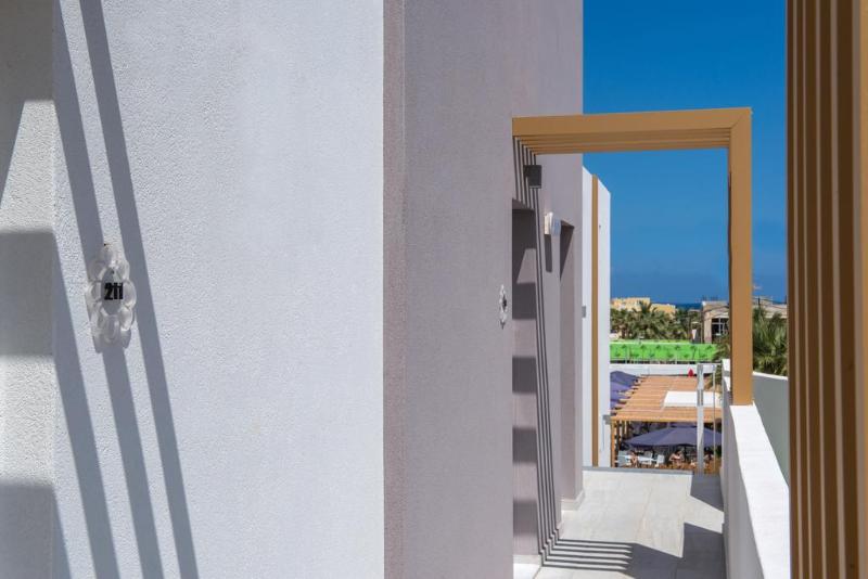 Meropi Hotel & Apartments