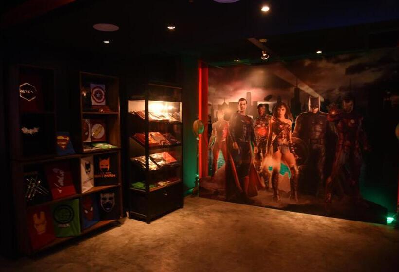 Monroe Hotel & Suites