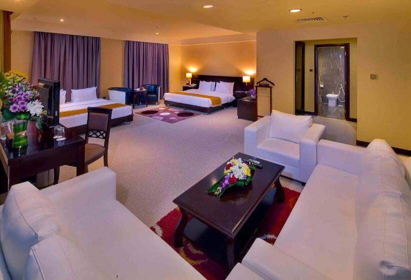 Monroe Hotel & Suites