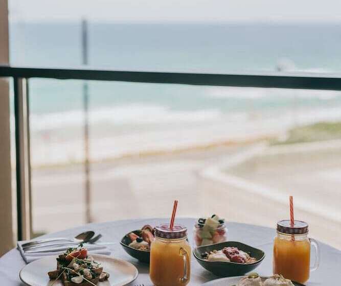 Novotel Newcastle Beach