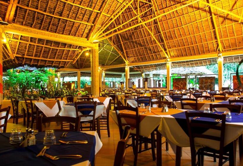 منتجع Jaz Adonia