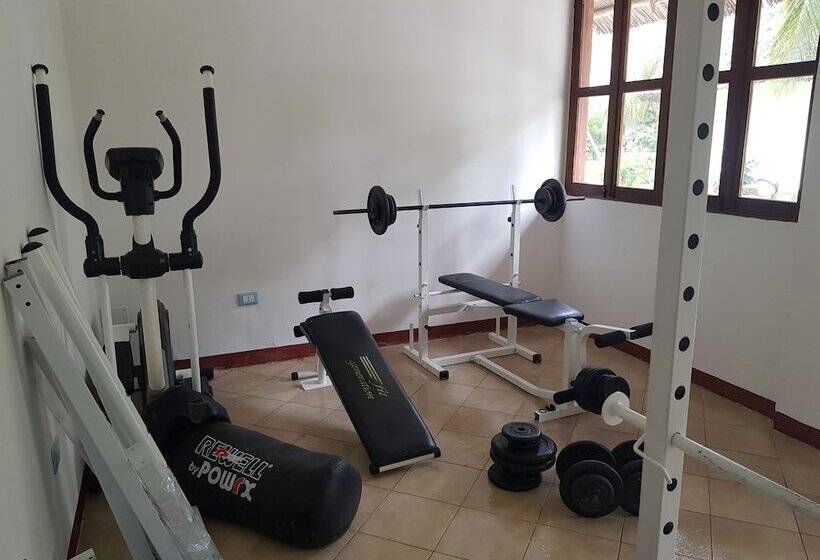 منتجع Jaz Adonia