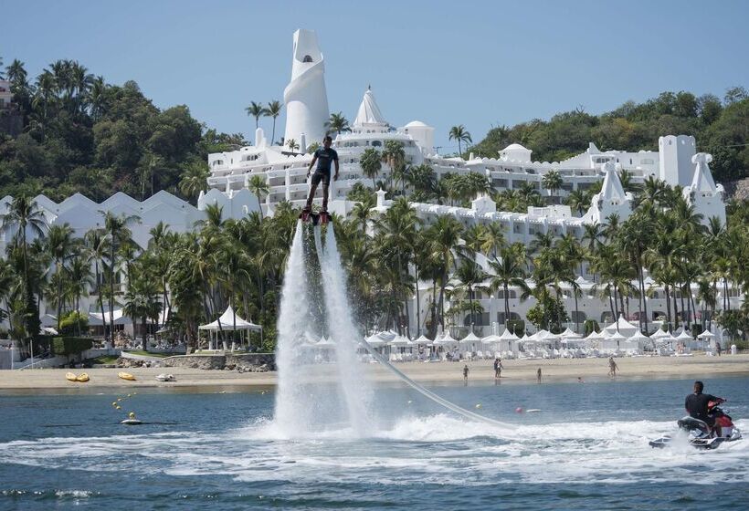 リゾートホテル Las Hadas By Brisas