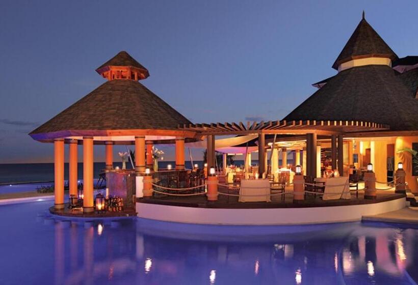 استراحتگاه Secrets Wild Orchid