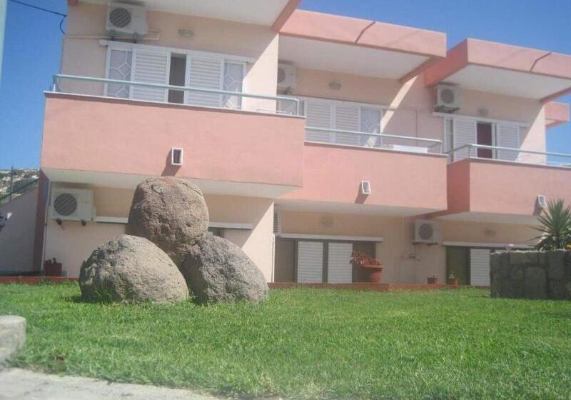 Sevi Apartments