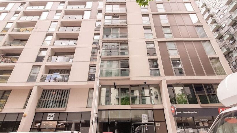 Spacious Serviced Apartments Canary Wharf