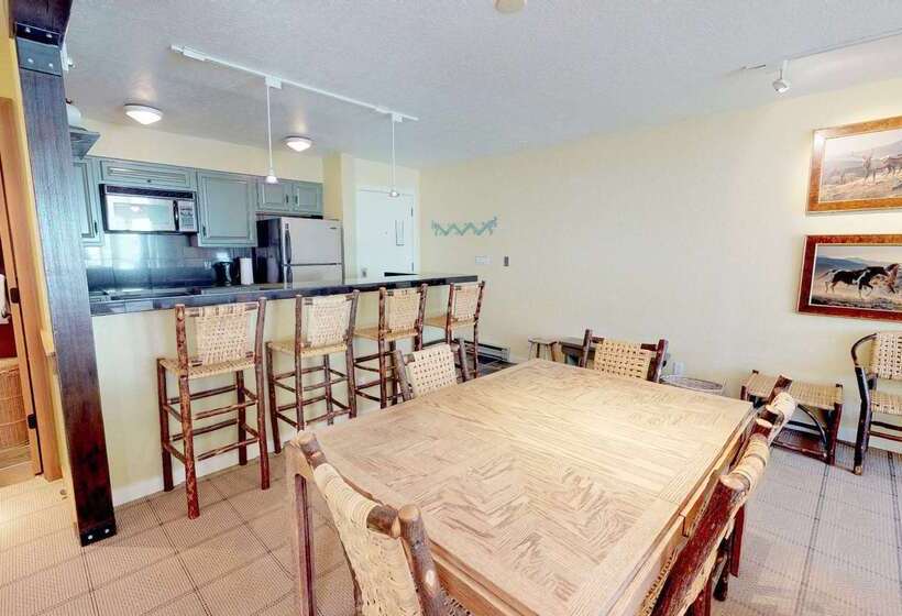 Villas At Snowmass Club