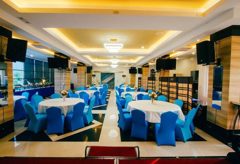 Facade By Hotel Fina