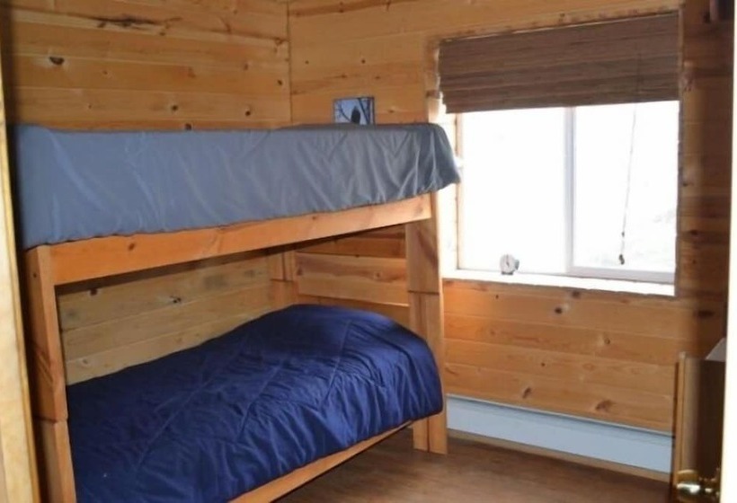 فندق Alpine Creek Lodge