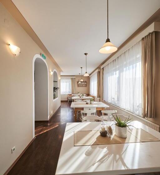 فندق Breitenfelderhof Zur Riegersburg