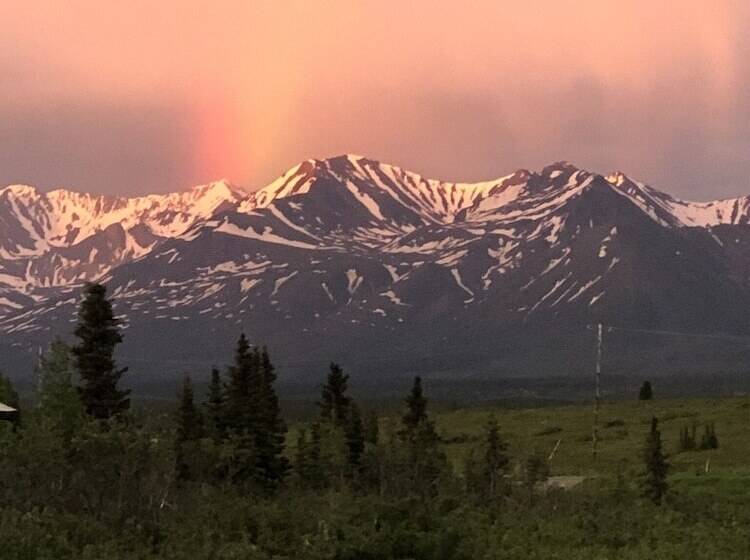 فندق Cantwell Lodge