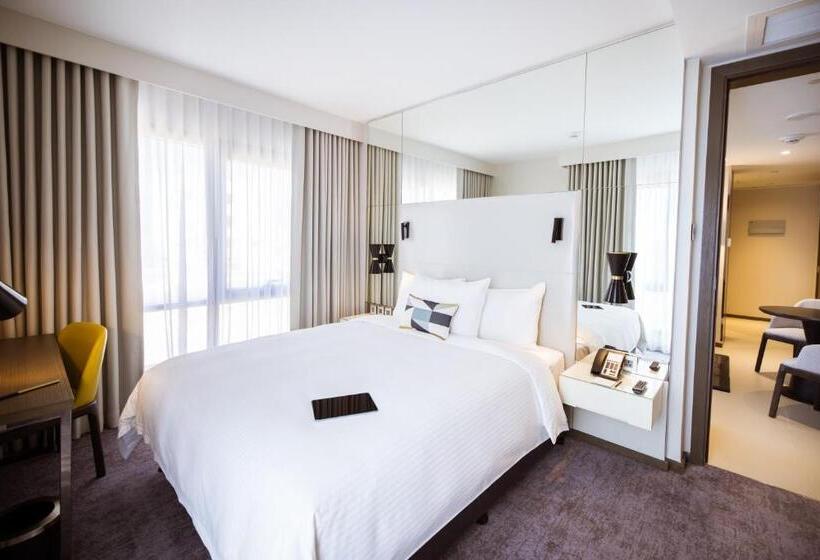 هتل Centro Mada Amman By Rotana