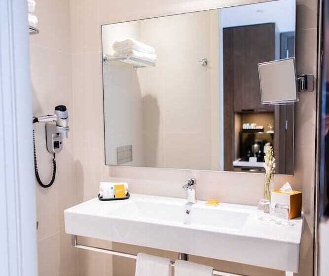 هتل Centro Mada Amman By Rotana