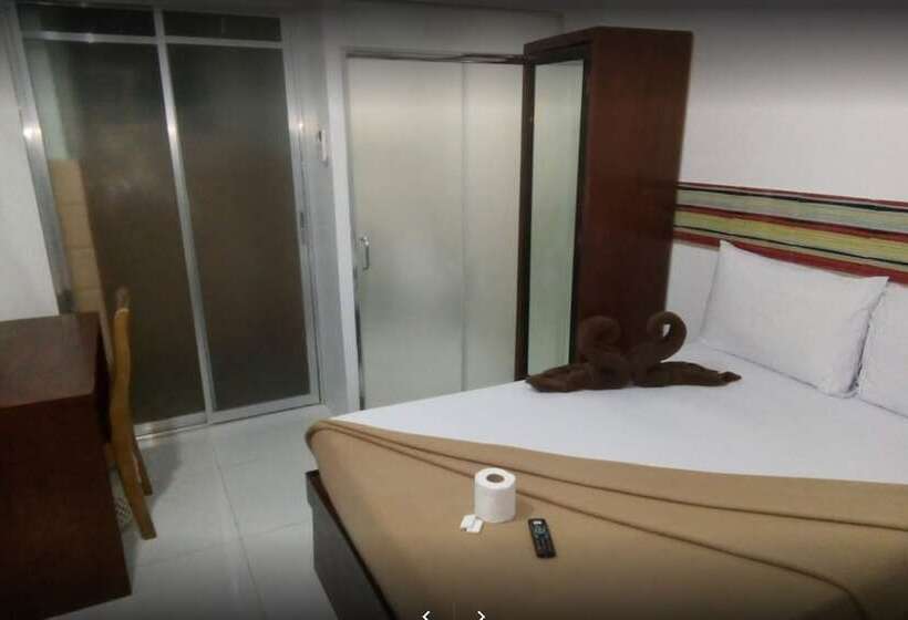 فندق Ey Miners Suites Navarro