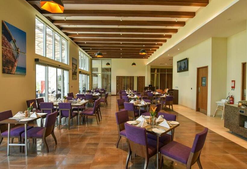 Golden Tulip Zanzibar Airport Hotel & Spa