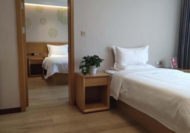 Отель Greentree Inn Jinzhong Xiyang County Bus Station Business