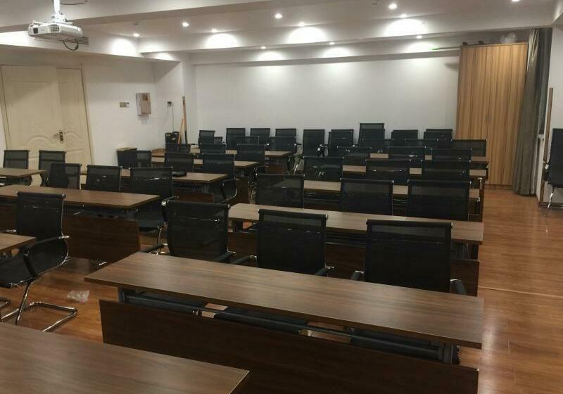 Отель Greentree Inn Suzhou Dangshan Yanxi Road