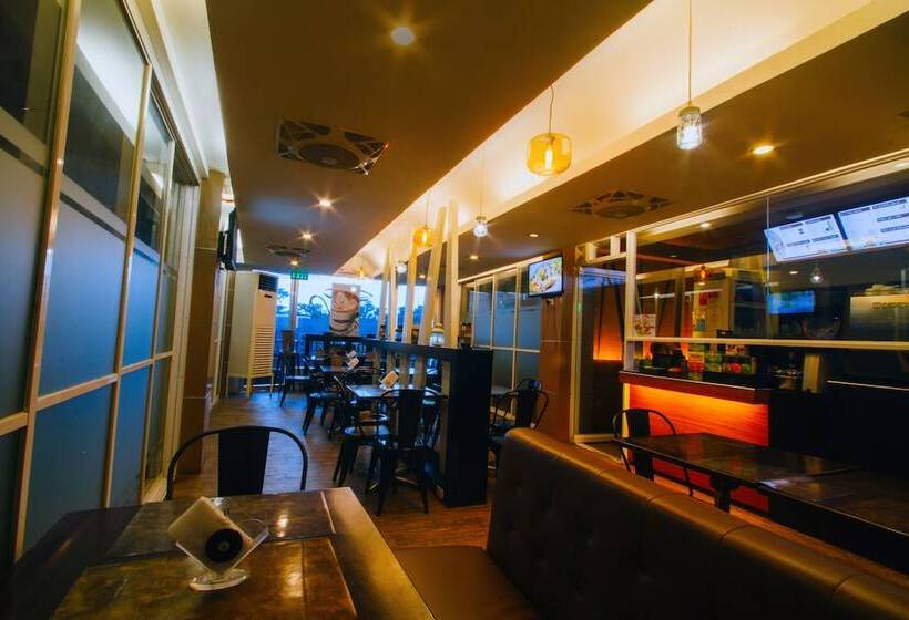 هتل Jj Midcity Inn