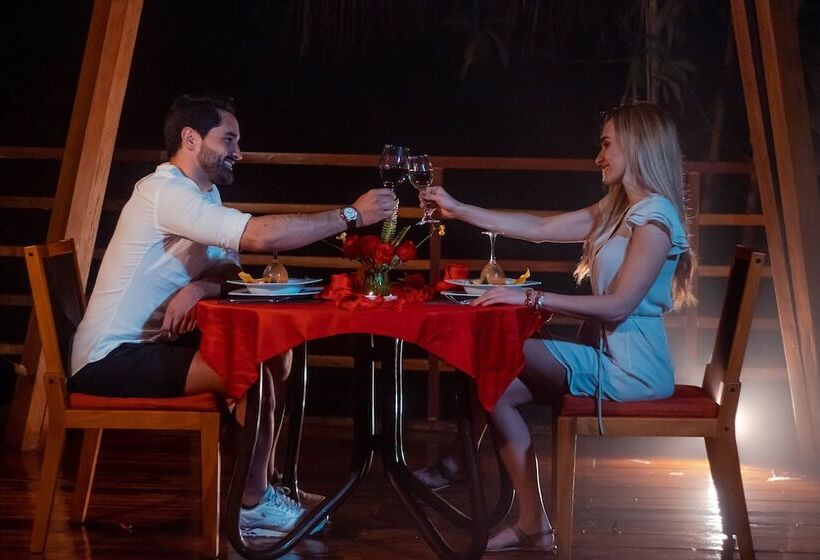 فندق Kapari Natural Lodge & Spa