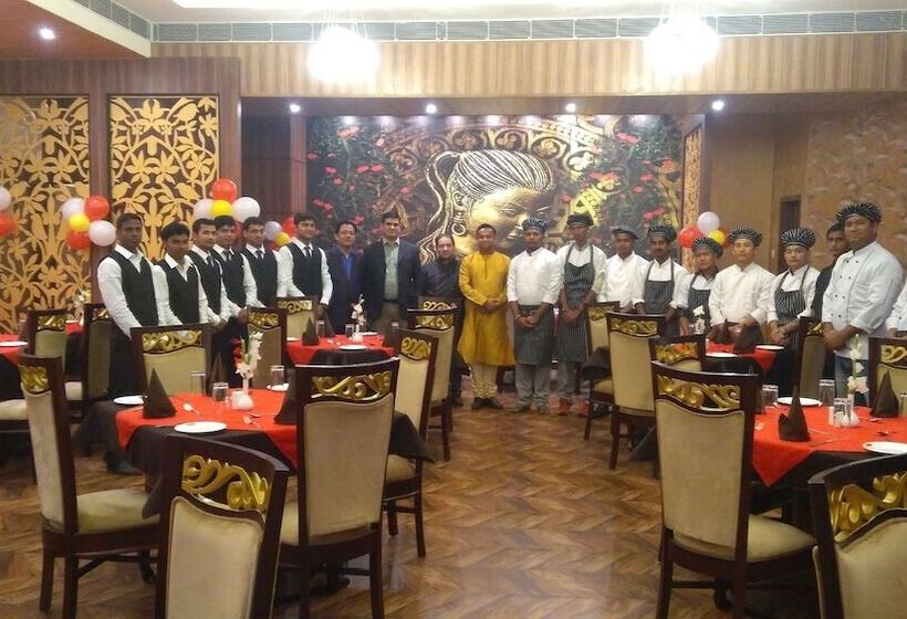 בית מלון כפרי Rajkamal