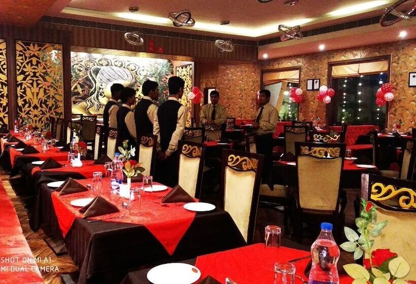 בית מלון כפרי Rajkamal