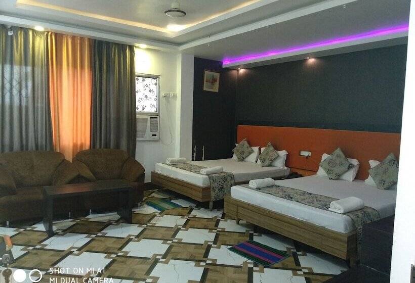 בית מלון כפרי Rajkamal